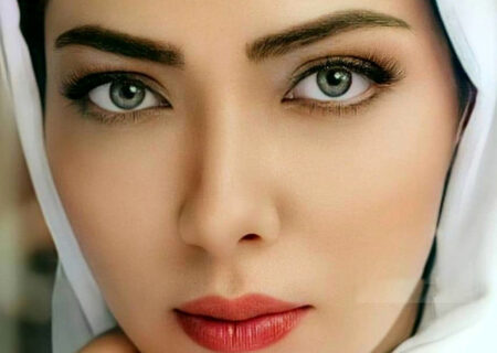 رونمایی لیلا اوتادی از تیپ بهاری اش | خانم با این مانتویش حسرت برانگیز شد !