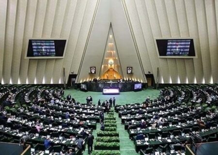 گران‌ فروشی و کمبود بلیط هواپیما در مجلس بررسی می شود