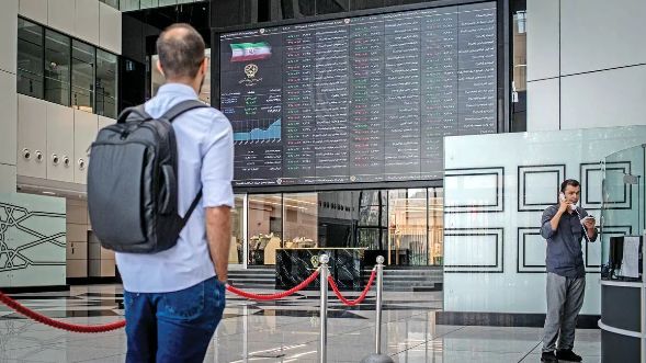 کاهش تقاضا و خروج از بورس اوراق بهادار ؛ چه بخش هایی در معرض خطر بیشتری قرار دارند؟