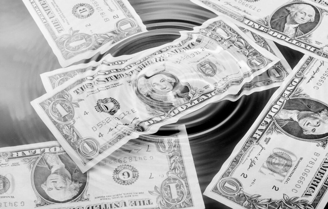 رقص بازار ارز بر تیغ اخبار ژئوپلیتیک؛ قیمت دلار در انتظار یک سیگنال جدید